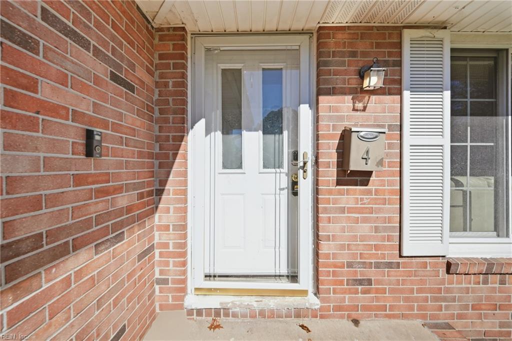 4 Bramston Dr Property Photo 6