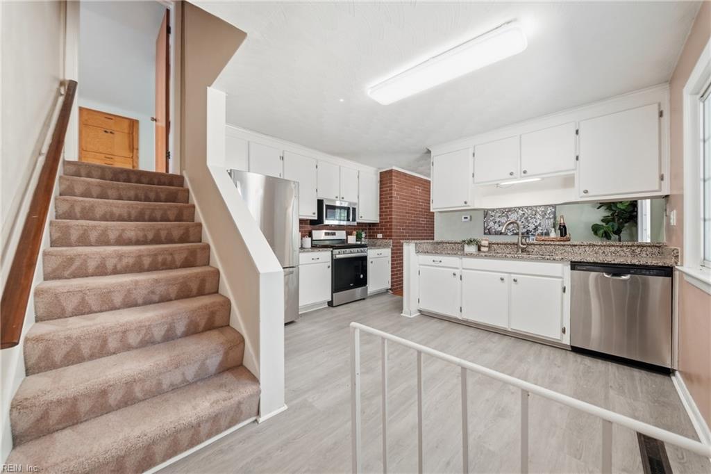 4 Bramston Dr Property Photo 21