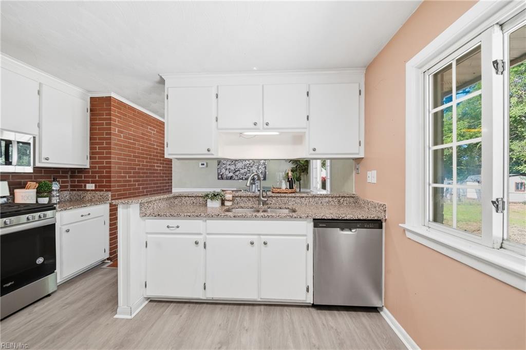 4 Bramston Dr Property Photo 28