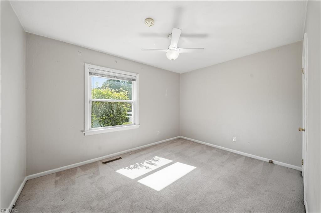 4 Bramston Dr Property Photo 43