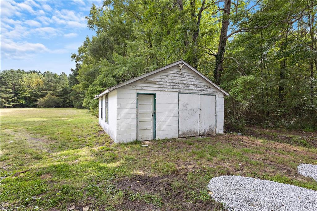9509 Line Fence Rd Property Photo 37