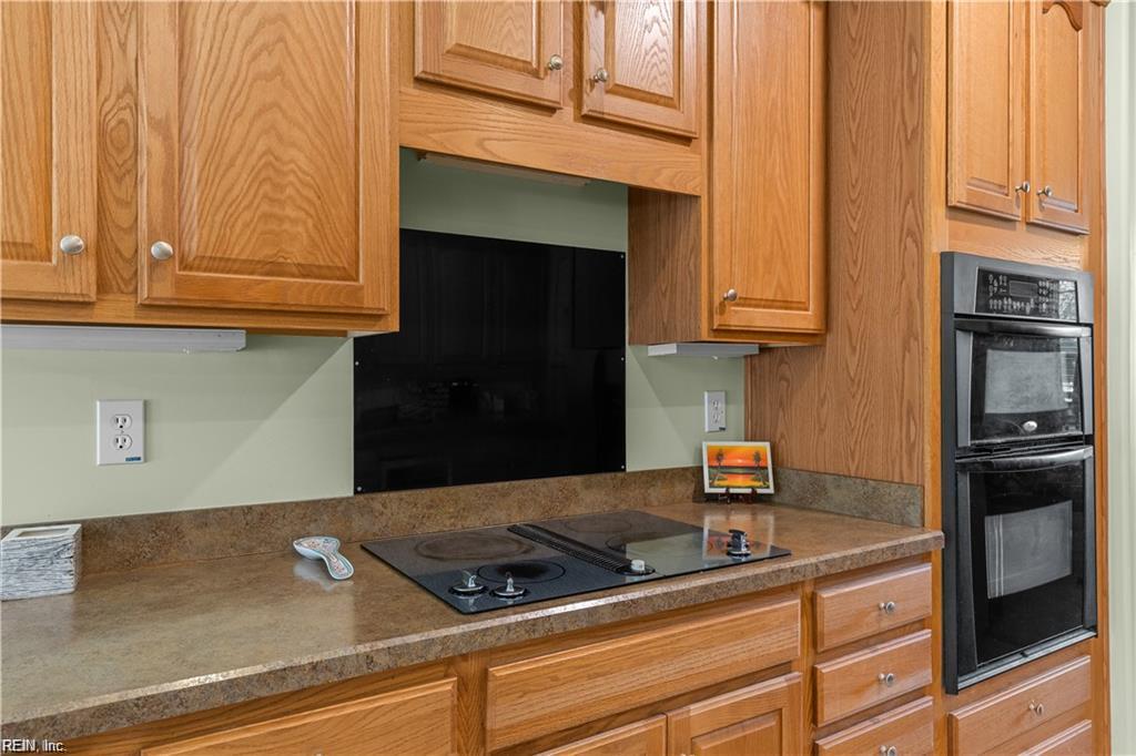513 Telfyan Dr Property Photo 8