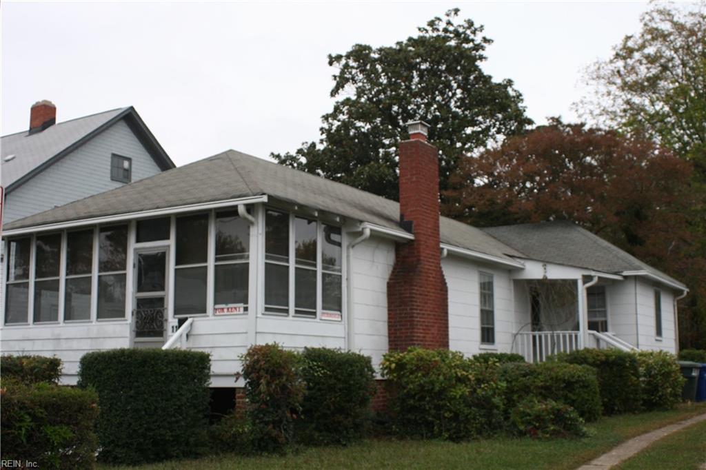 110 Maple Ave Property Photo 1