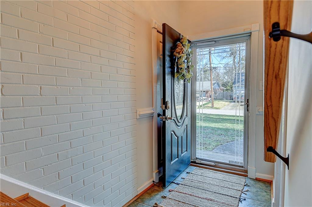 3713 Virginius Dr Property Photo 4