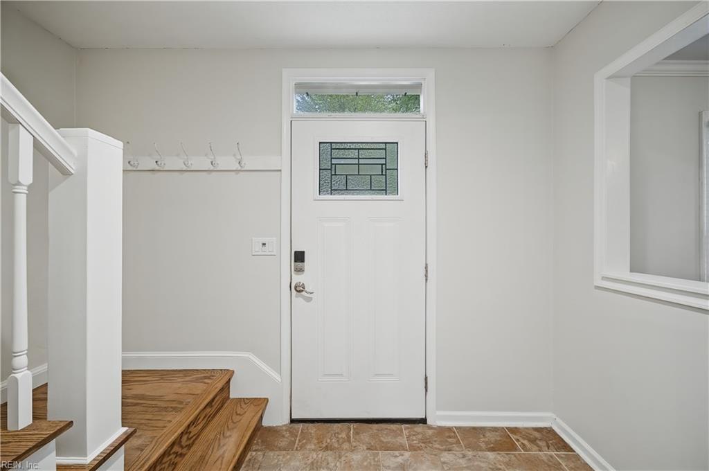 1149 Crystalwood Cir Property Photo 3
