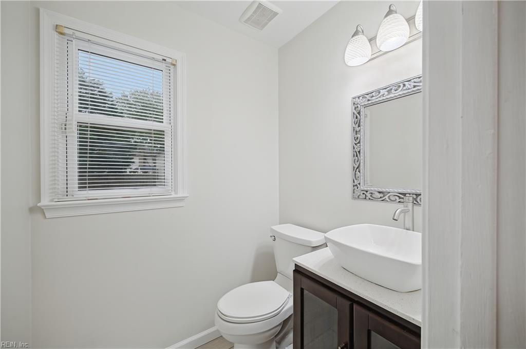 1149 Crystalwood Cir Property Photo 14
