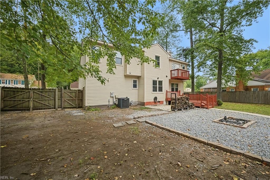 1149 Crystalwood Cir Property Photo 32
