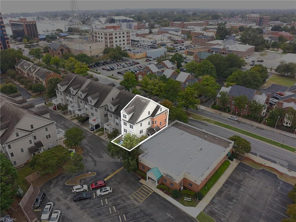 49 Miles Cary Mews Property Photo 44