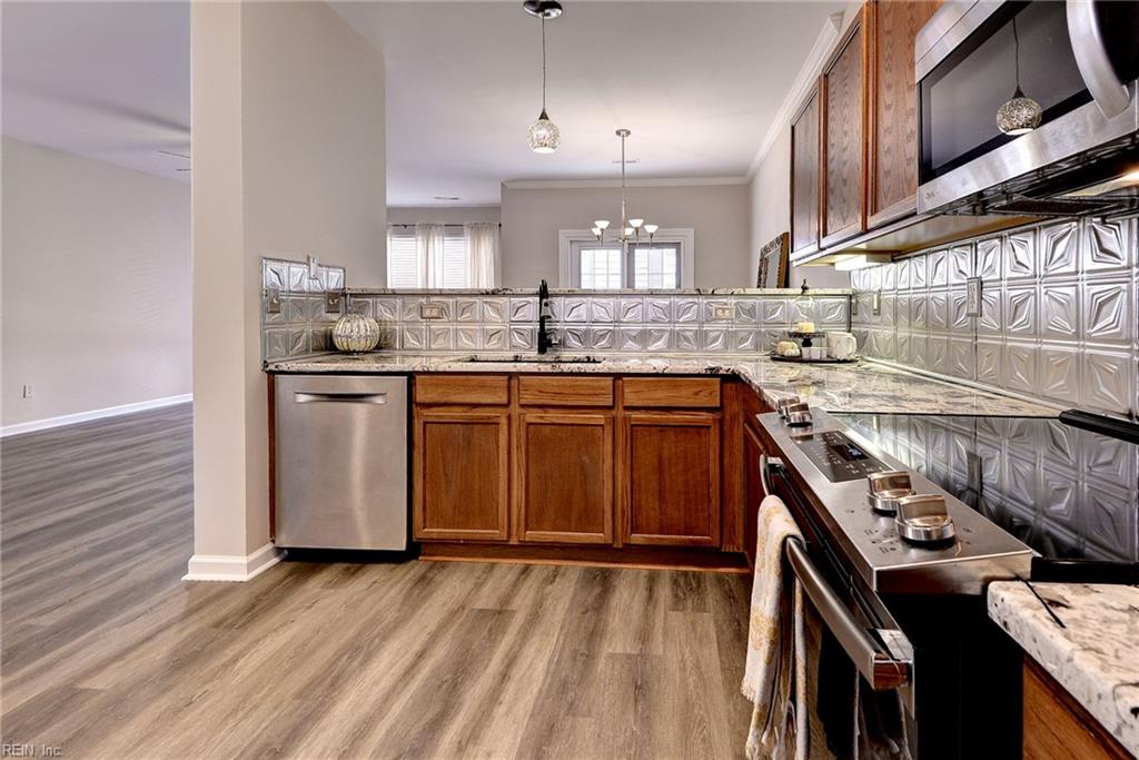 4504 Beacon Hill Dr Property Photo 7