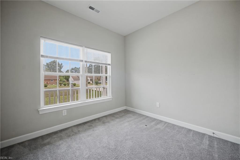 6109 Roanoke Ave Property Photo 6
