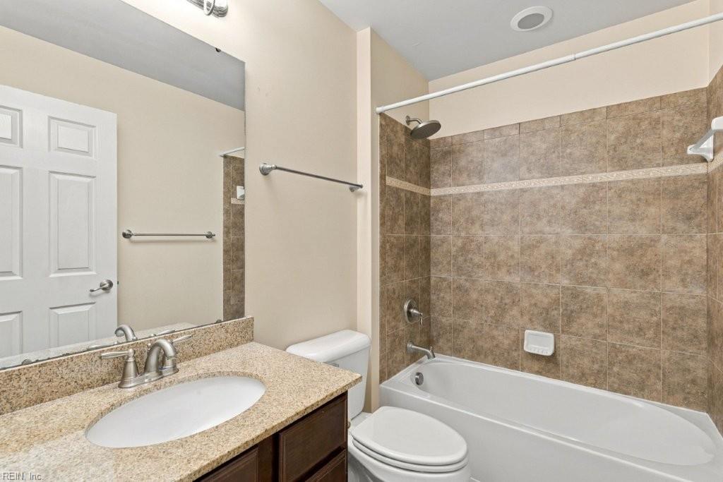 114 Brock St Property Photo 24
