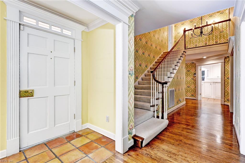 7 Bayberry Ln Property Photo 4