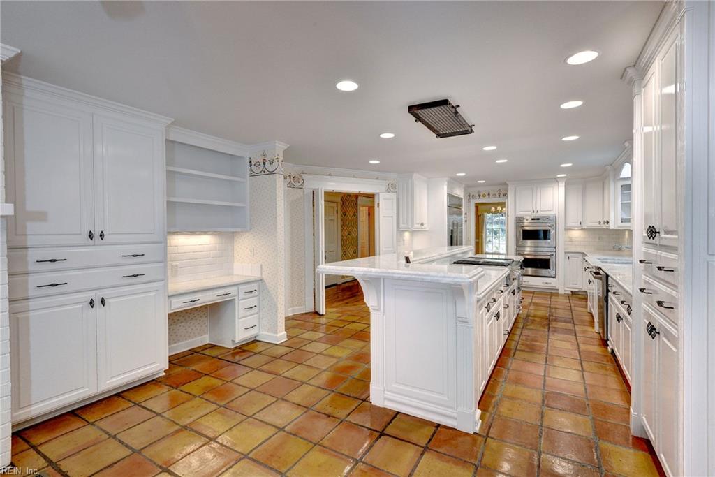 7 Bayberry Ln Property Photo 17