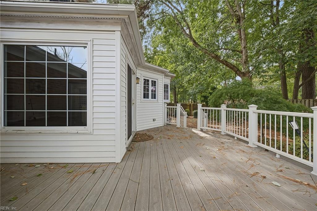 835 Isham Pl Property Photo 39