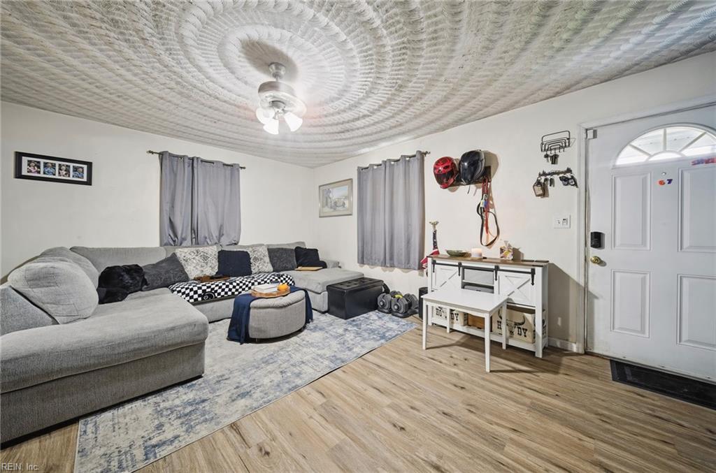 317 Dixie Dr Property Photo 8