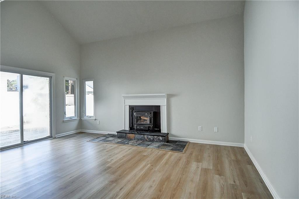 5373 Chatham Lake Dr Property Photo 6