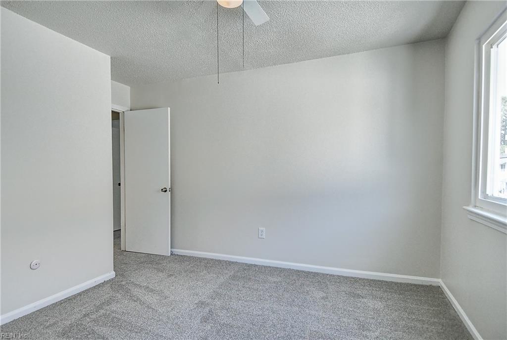 5373 Chatham Lake Dr Property Photo 15