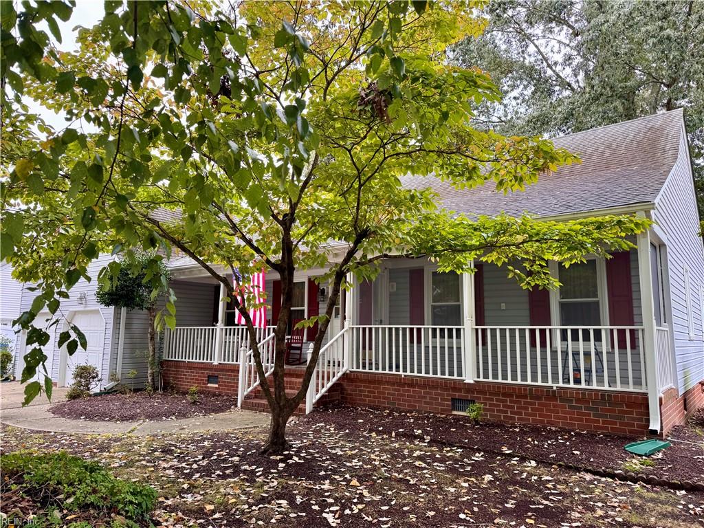 1021 Grantham Ln Property Photo 1