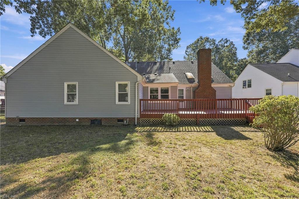 1021 Grantham Ln Property Photo 1