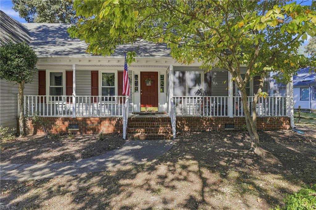 1021 Grantham Ln Property Photo 1