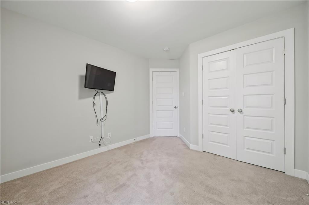 20 Village Park Ln Property Photo 21