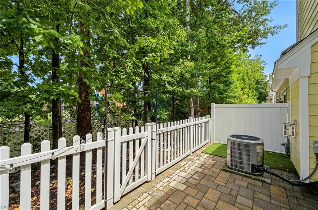 20 Village Park Ln Property Photo 35