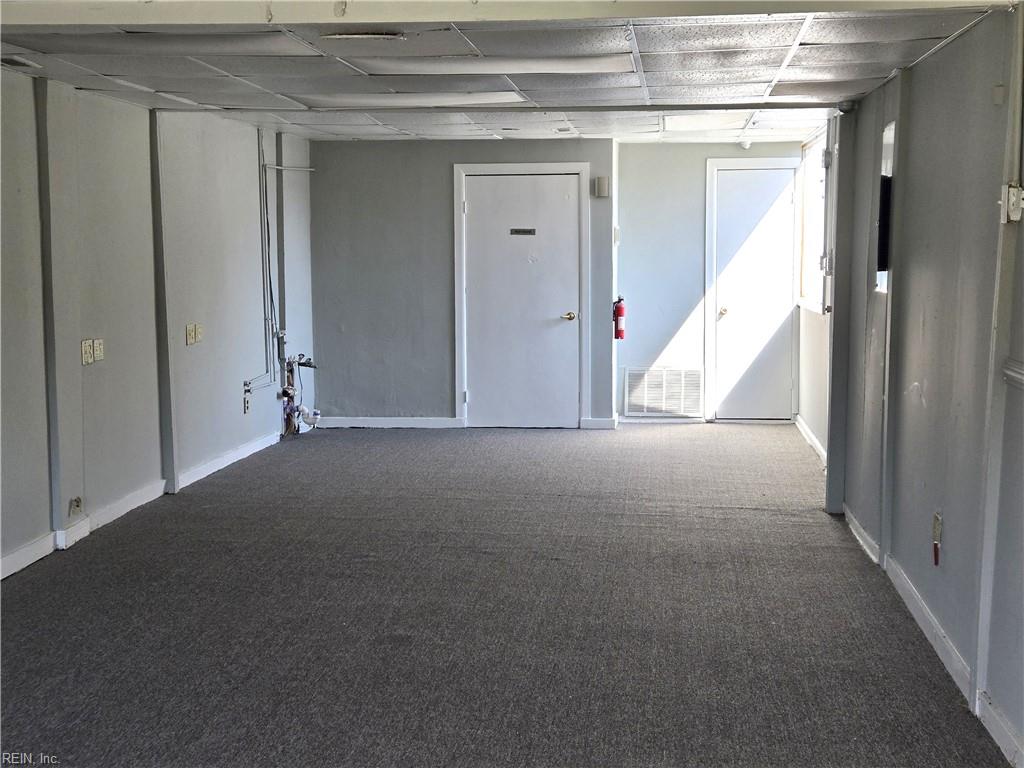 2420 W Mercury Blvd Property Photo 23