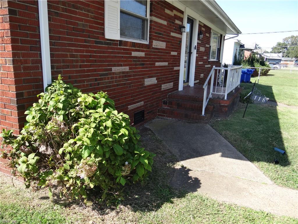 118 Woodstock St Property Photo 4