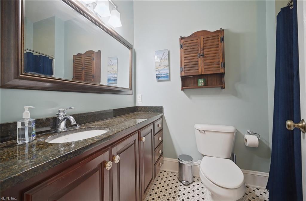 338 W Freemason St Property Photo 19