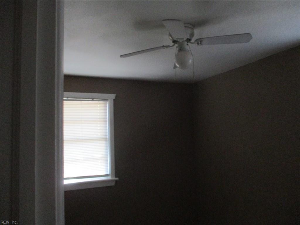 2253 Reuben St Property Photo 6