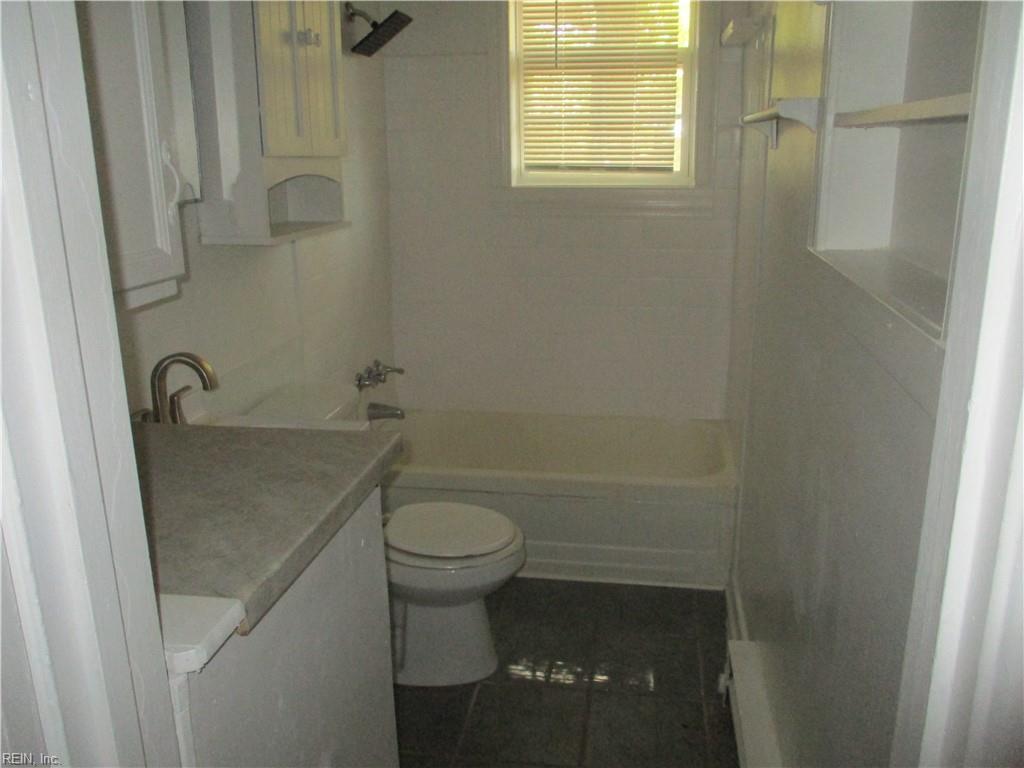 2253 Reuben St Property Photo 9