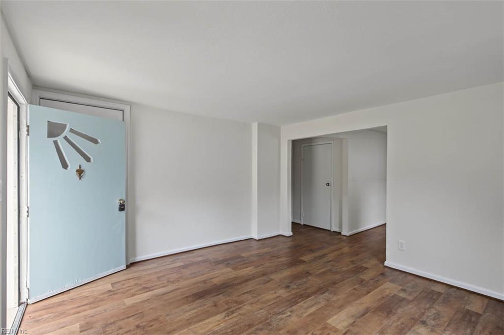 221 Firby Rd Property Photo 8
