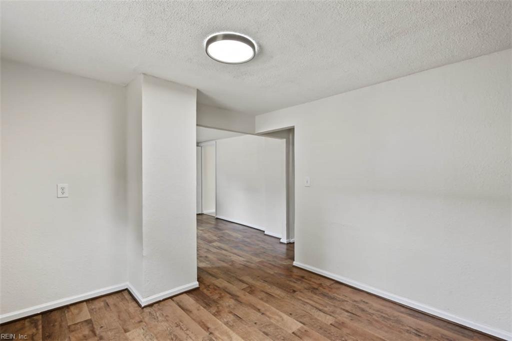 221 Firby Rd Property Photo 14