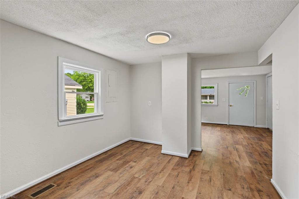 221 Firby Rd Property Photo 15
