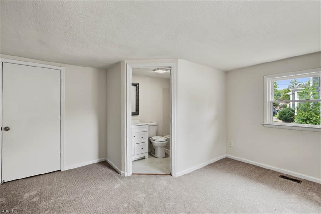 221 Firby Rd Property Photo 23