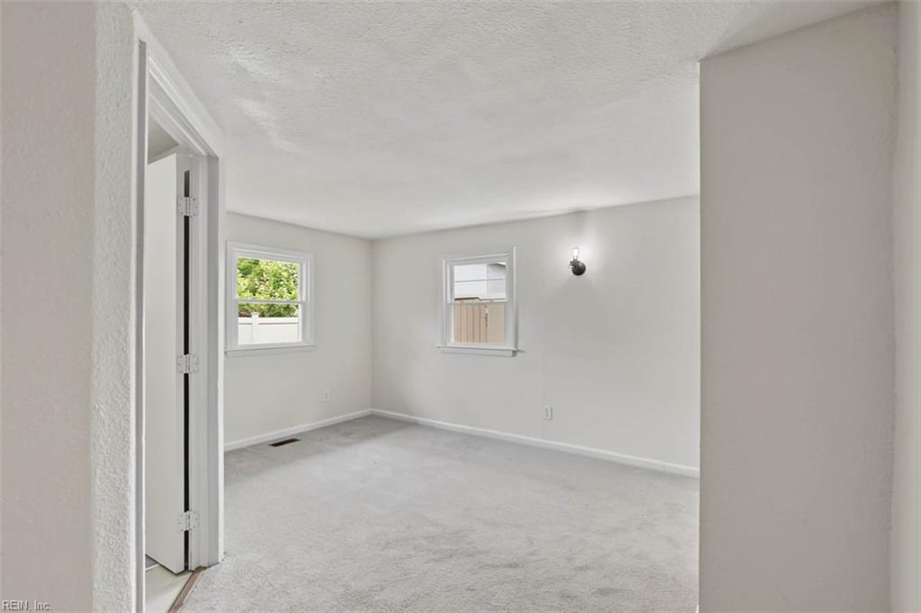221 Firby Rd Property Photo 26