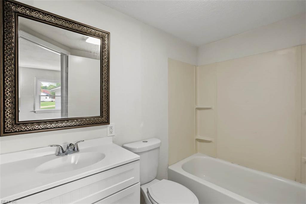 221 Firby Rd Property Photo 28