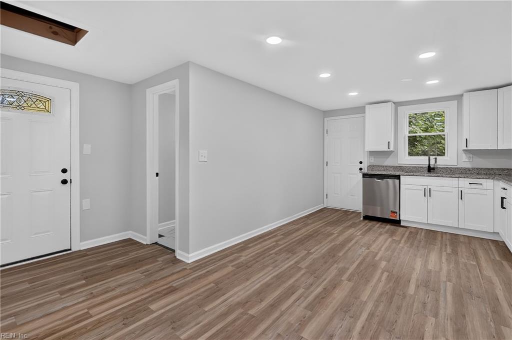 306 S Dyer St Property Photo 8