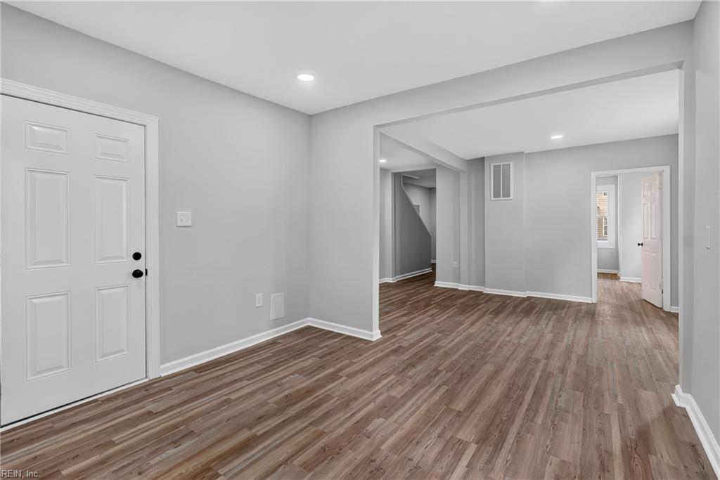 306 S Dyer St Property Photo 14