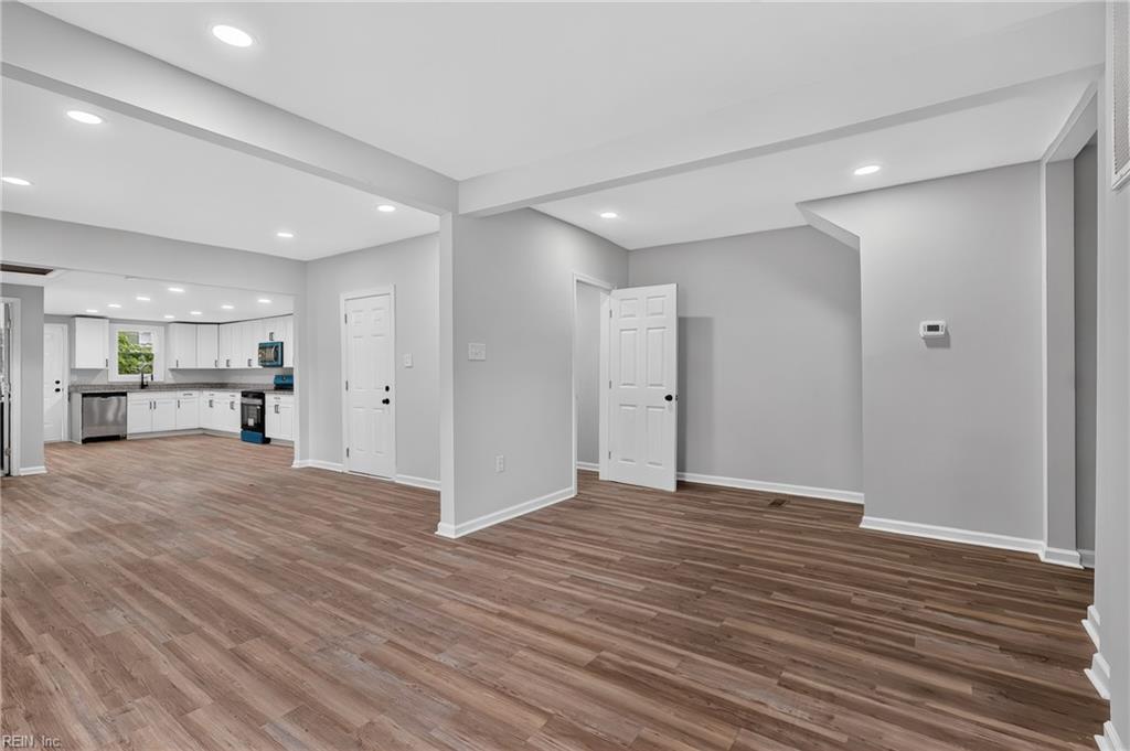 306 S Dyer St Property Photo 18