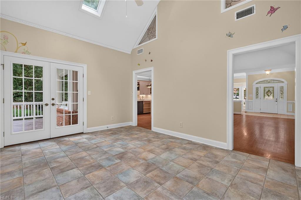212 Castlerock Property Photo 11