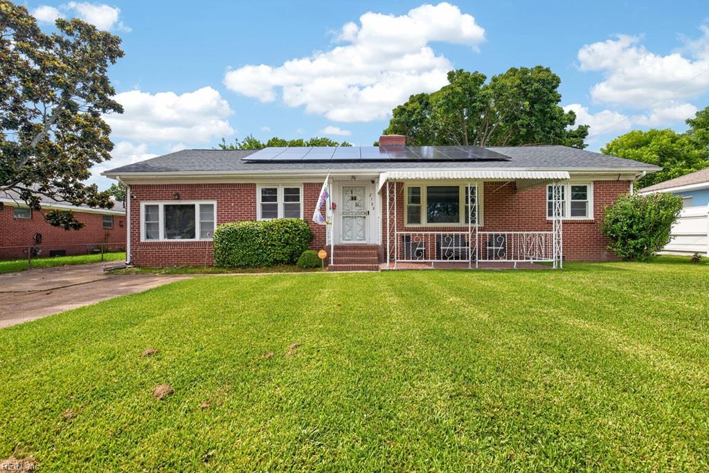2708 Heutte DR Property Photo 1