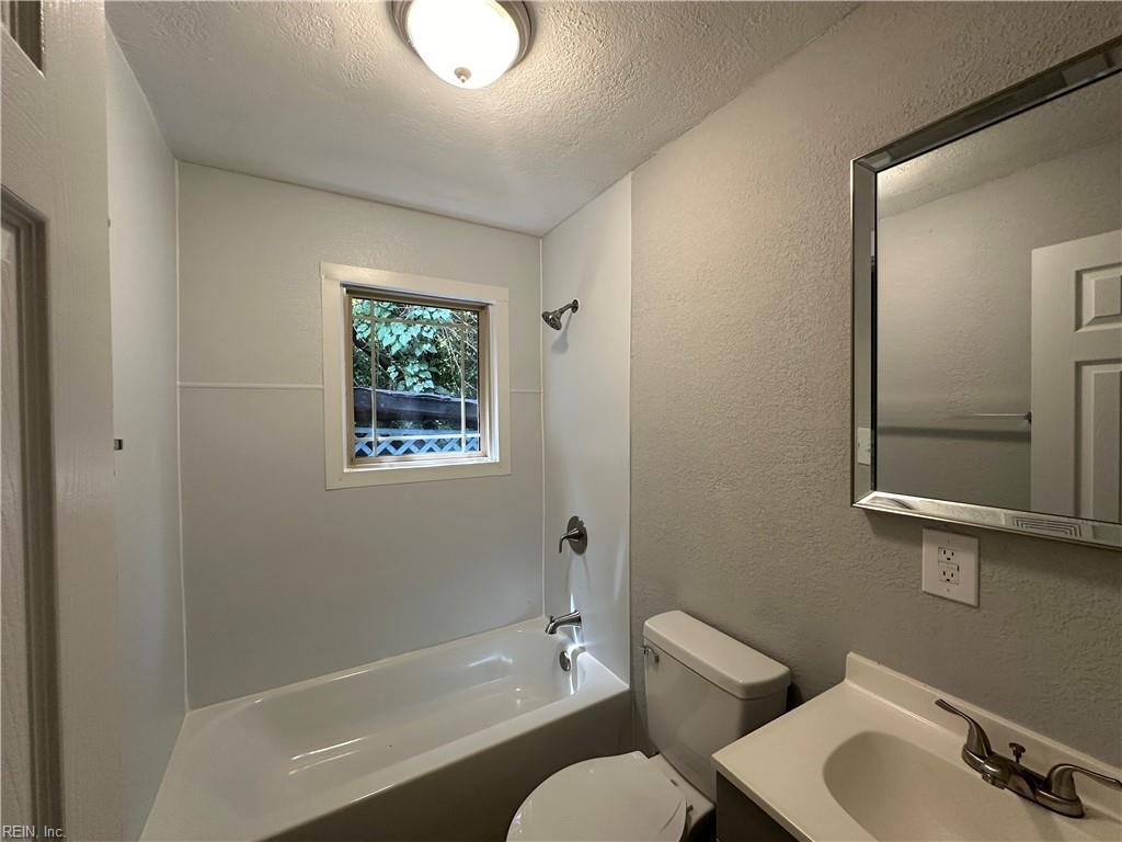 739 18th St Property Photo 17