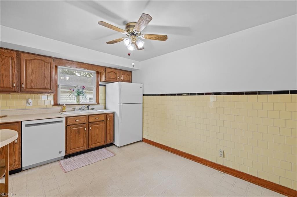3144 Dunway St Property Photo 7