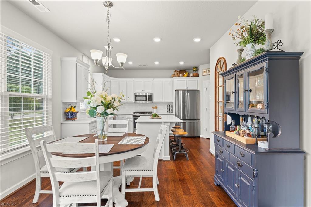 2111 Fieldbrook Pl Property Photo 8