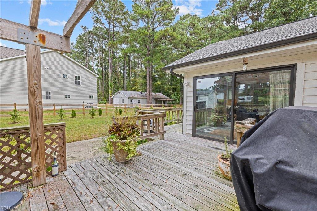 201 Smithfield Blvd Property Photo 35