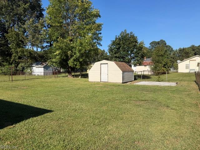 325 Harrison St Property Photo 5