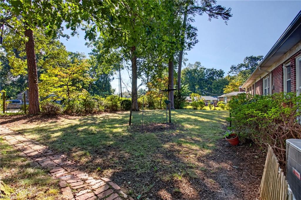 627 Dogwood Ln Property Photo 36