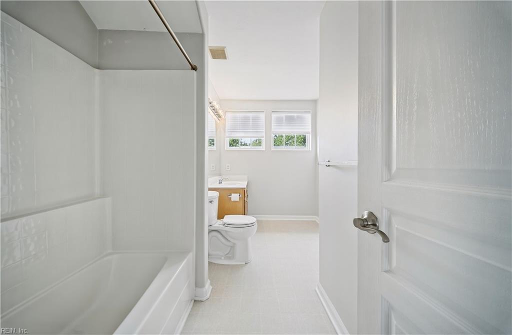 3023 Bay Shore Lane Ln Property Photo 5