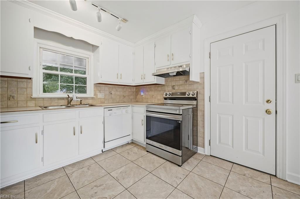 359 Eppington Cir Property Photo 13